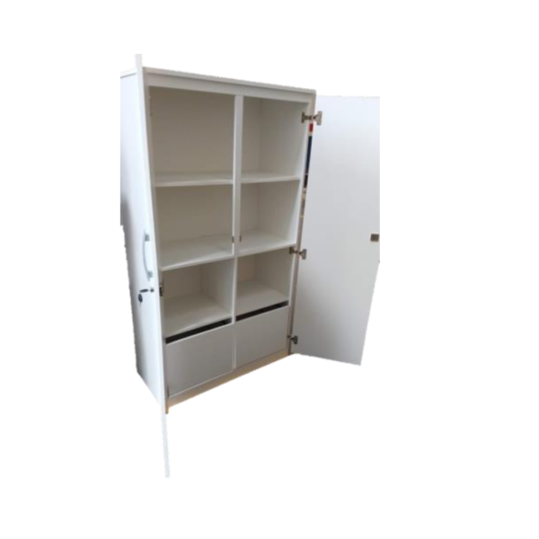 (FAM003) ARMÁRIO ALTO EM MDF COM 2 PORTAS E 3 PRATELEIRAS INTERNAS COM CHAVE