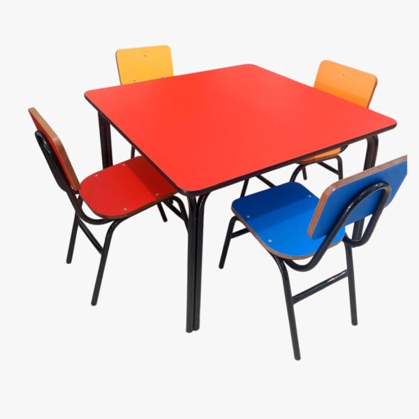 CONJUNTO QUADRADO ESCOLAR INFANTIL - 1 MESA E 4 CADEIRAS EM MDF COLOR- MESA: 0.80X0.80X0.55M